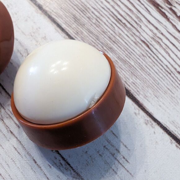 Vintage Clip On Earrings - Domed Cream with Tan - Loose Clip - Picture 4 of 10